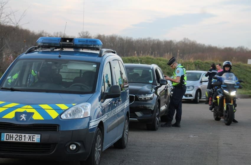 Des gendarmes en plus d’ici 2027 : l’Elysée tape du poing !