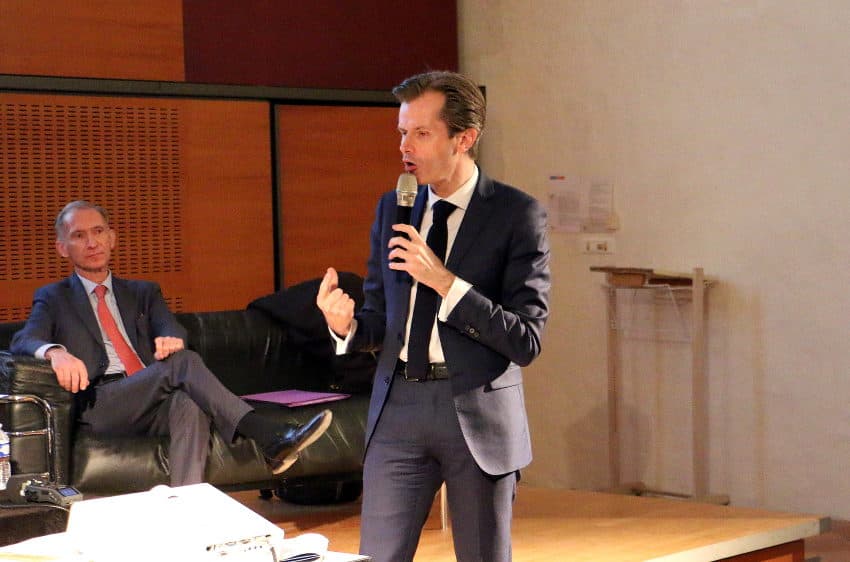 « Conversations de l’Abbaye » : le réarmement à la puissance trois selon Guillaume LARRIVE