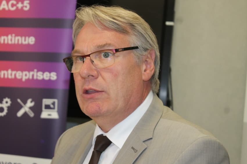 Chefs d’entreprises de l’industrie : misez sur la jeunesse et ne nous privez surtout pas de nouvelles embauches !