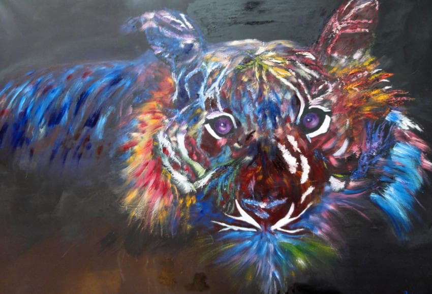 La fusion des couleurs traduit les « sourires de la vie » : Claire BAUGER, talent pictural à admirer au Moulin à Tan de Druyes