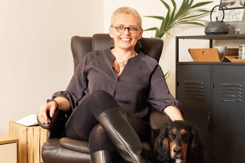 Entrepreneurs ne soyez plus isolés : Sandra CACHON sonne l’heure du réveil positif…