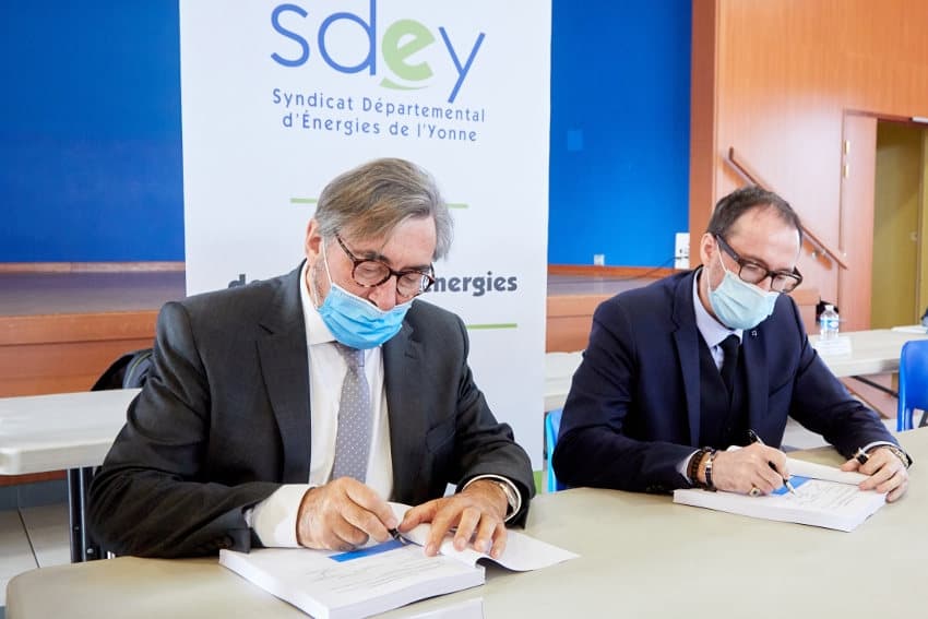 Transition énergétique : EDF, ENEDIS et le SDEY s'engagent dans un contrat de trente ans sous le sceau de la modernisation