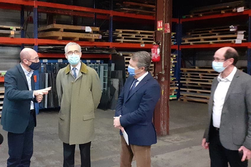 La PME va exporter sa borne « Fever Scan » : l’ingéniosité de SYSTEMES-ATTUM interpelle le préfet de l’Yonne…