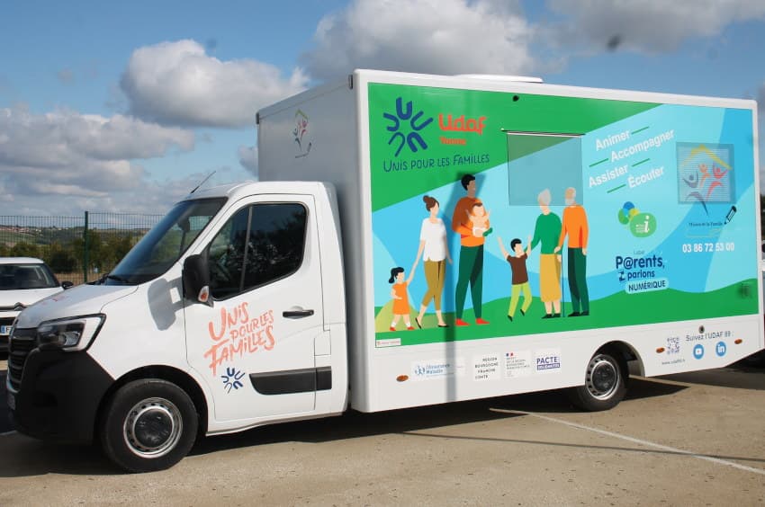Le numérique à la portée de tous en zone rurale : l’UDAF 89 propose un nouveau service basé sur l’itinérance
