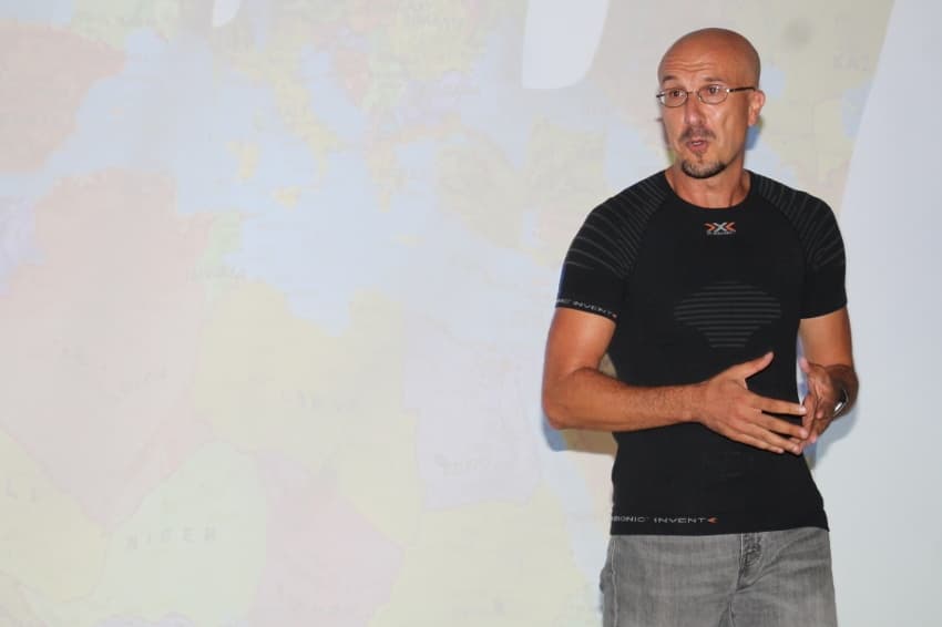 Un alchimiste des mots fait rêver un parterre d’entrepreneurs : Malek BOUKERCHI, sportif de l’extrême