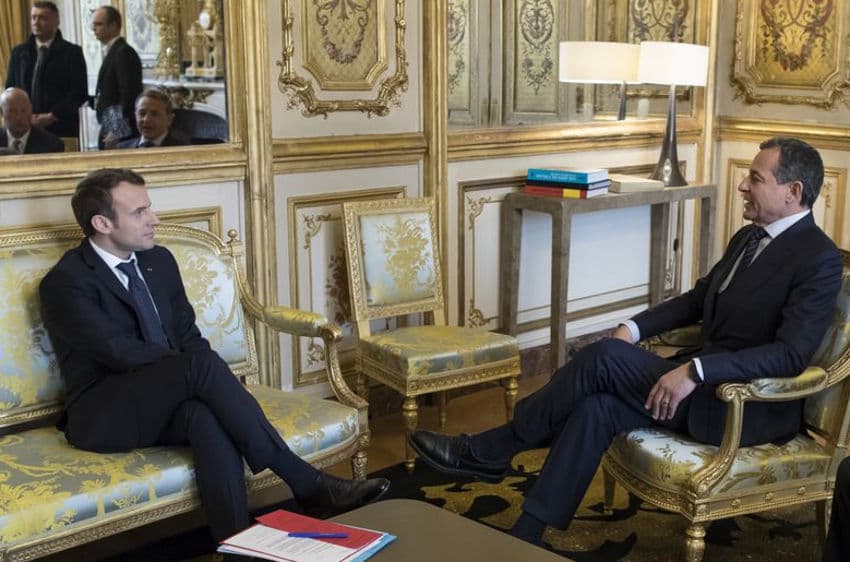 La ré-industrialisation à quel prix ? La France a-t-elle vendu les bijoux de Marianne au « Choose France » à Versailles ?