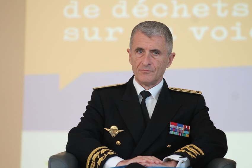 CASTANER à Sens, LEMOYNE à Auxerre : le préfet de l’Yonne Patrice LATRON posséderait-il le don d’ubiquité ?