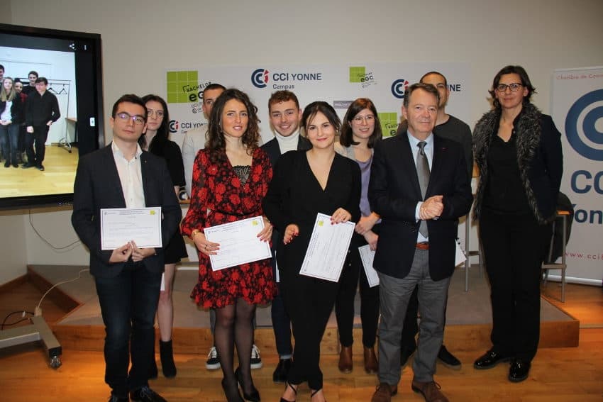 EGC : le diplôme de fin de promo en guise de cadeau de Noël !