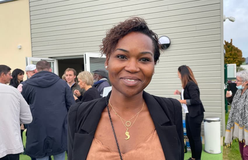 Des bouts de choux accueillis au cœur d’une zone industrielle à Sens : la vision d’avant-garde de Christina NGOUMBI