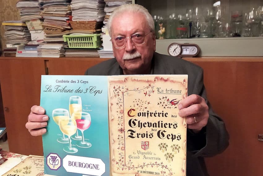 Il est une des figures du concours des Vins du Grand Auxerrois : Elie PARATRE, la plume au service de la mémoire…