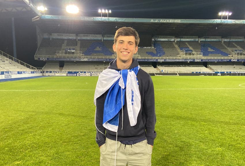 Son média « PANENK’AJA » progresse sur la toile : et si Léo AGOPIAN devenait le «Léo MESSI » du journalisme sportif ?