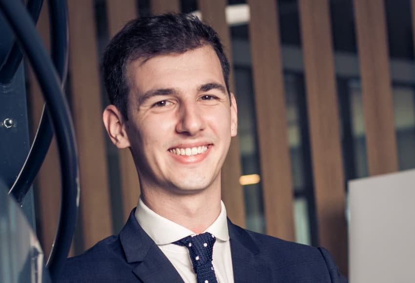 « Ce n'est pas parce qu'on n'a pas joué la première mi-temps qu'on ne peut pas rentrer sur le terrain à la seconde, votons ! »