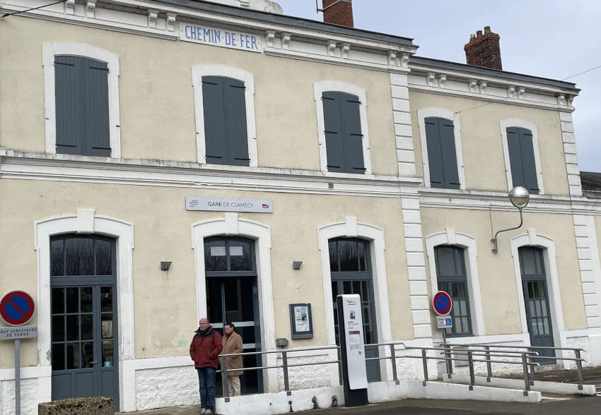 La défaillance de l’Etat sur les lignes ferroviaires entre Clamecy et Corbigny pointée du doigt par la Région