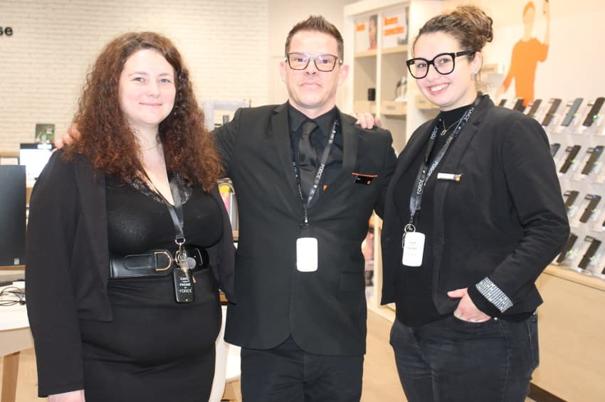 Orange déploie ses boutiques de proximité comme à Saint-Florentin pour l’appropriation des usages numériques