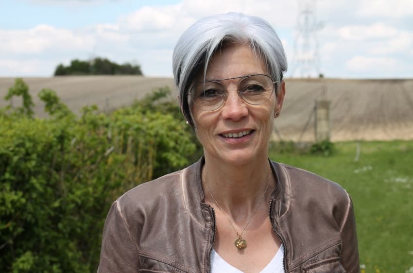 Des conseillers soutiennent l’édile de MONETEAU : Arminda GUIBLAIN partagée entre douleur et sagesse fait face...