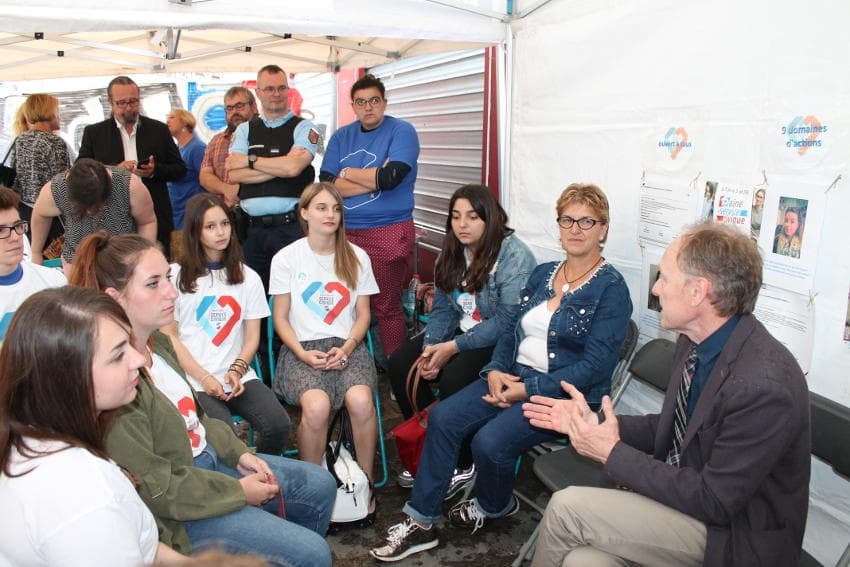 Service civique : des jeunes gens très enthousiastes ont témoigné à Auxerre…