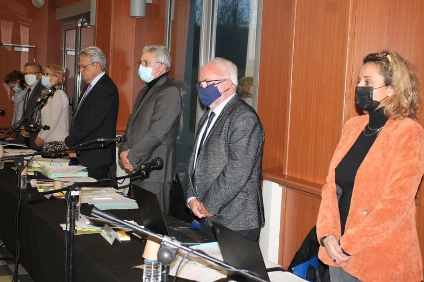 La fibre optique pour tous les territoires de l’Yonne en 2023 : le Département maintient le cap et ses objectifs !