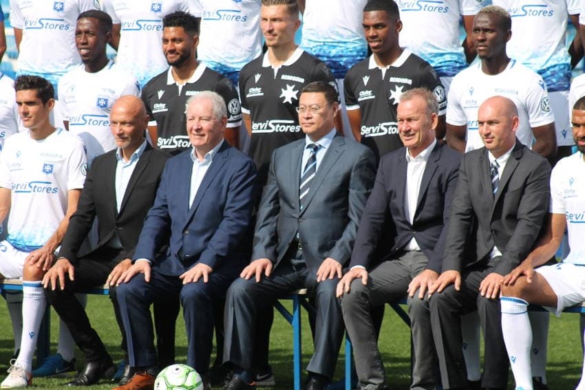 Francis GRAILLE quitte la présidence de l’AJ Auxerre : James ZHOU en taille patron à la tête du club bourguignon