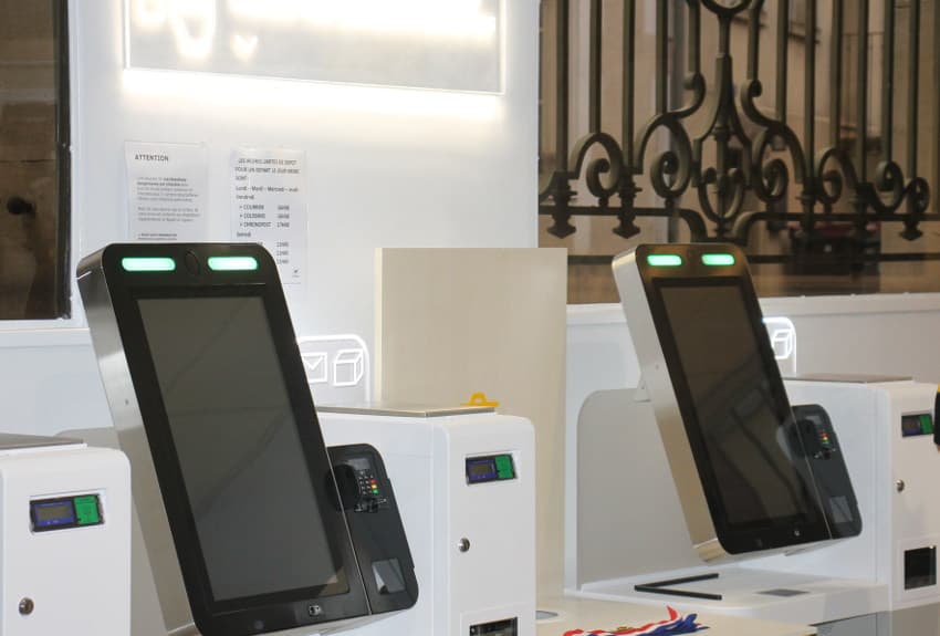 La Poste fait de l’inclusion numérique une priorité : l’éradication de l’illectronisme mobilise les agents…
