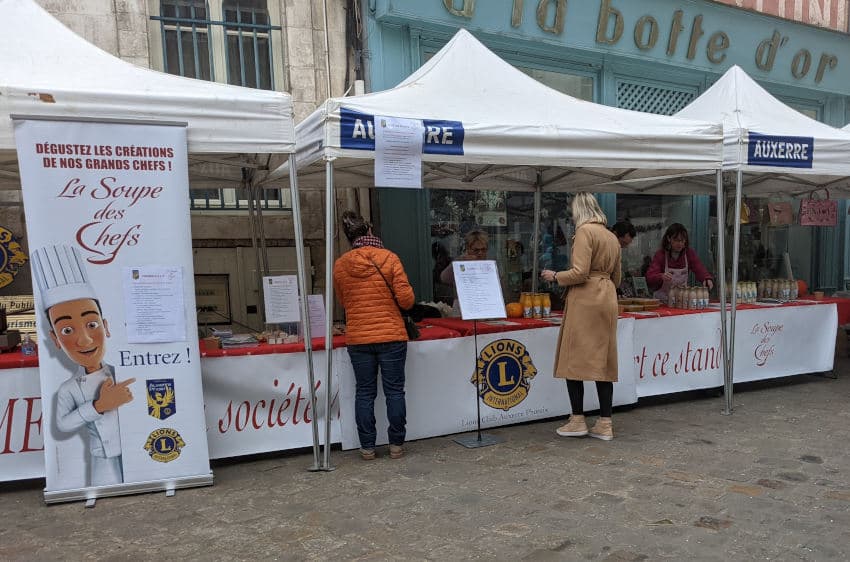 Le Lions Auxerre Phoenix se mobilise au profit de « Mission Sourire » : un vrai temps à manger de la soupe !
