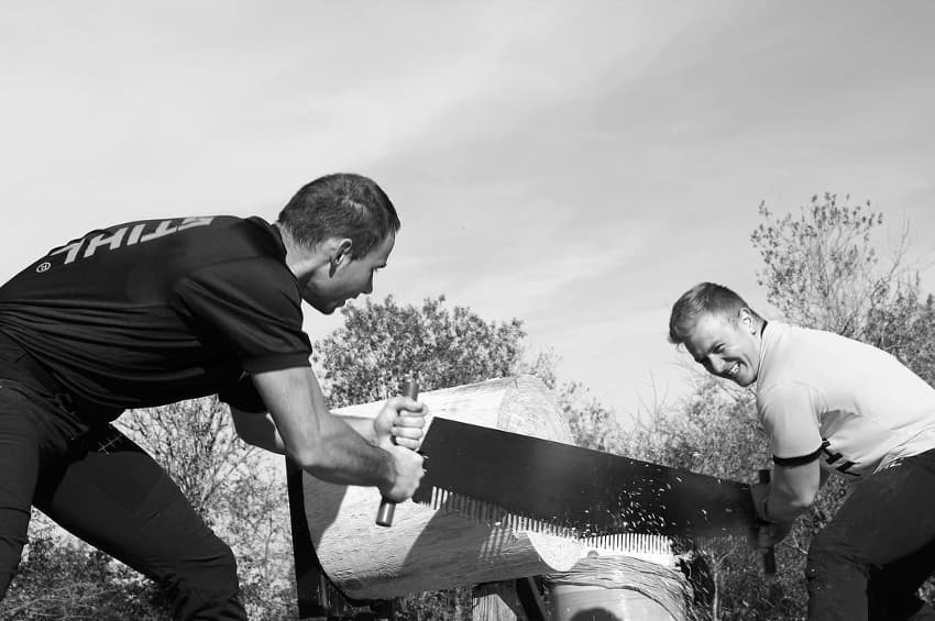 RABASKA reconduit son épreuve de bûcheronnage sportif : une histoire de « gros bras » et de rapidité…
