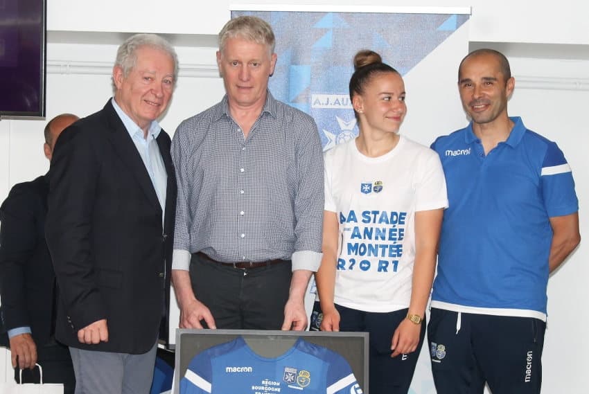 Partenaires de l’AJA et du Stade Auxerrois : les filles vous disent merci !