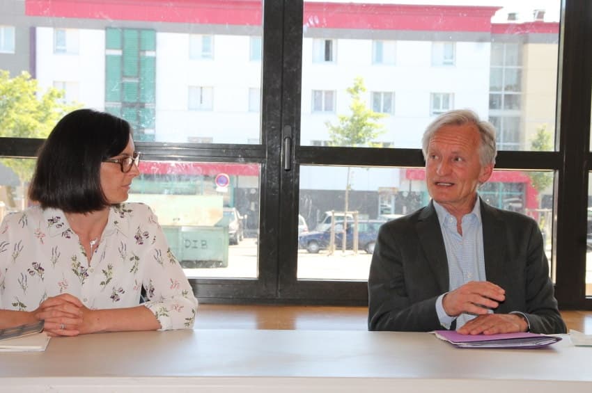 Maud NAVARRE se rapproche de Guy FEREZ : le pragmatisme l’emporte sur le dogmatisme…
