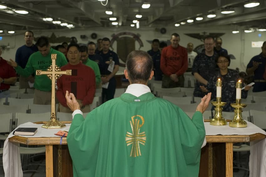 Le secret de la confession est-il au-dessus des lois de la République ? L’Eglise en quête de vérité sur la pédophilie