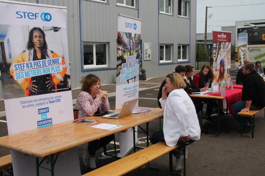 La filière du transport et de la logistique recrute : AFTRAL en assure la promotion grâce à son job dating géant…