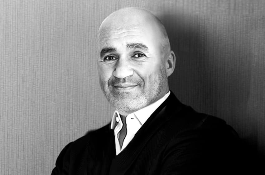 « Le Gardien du Présent », le livre à faire blanchir les nuits d’été : Mustapha BOUKTAB guide notre esprit en quête de vérités…