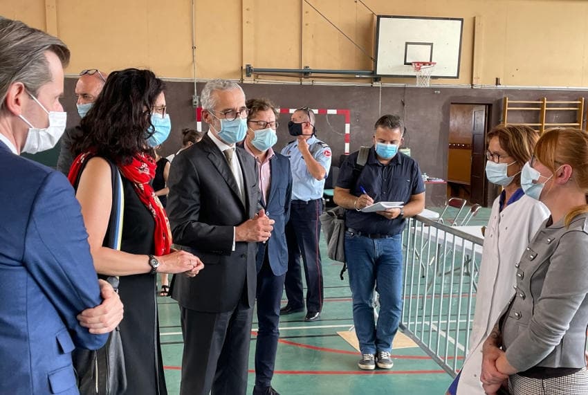 Vaccination : avec 900 injections/jour, le gymnase de l’ancien collège Bienvenu-Martin se substitue à AUXERREXPO