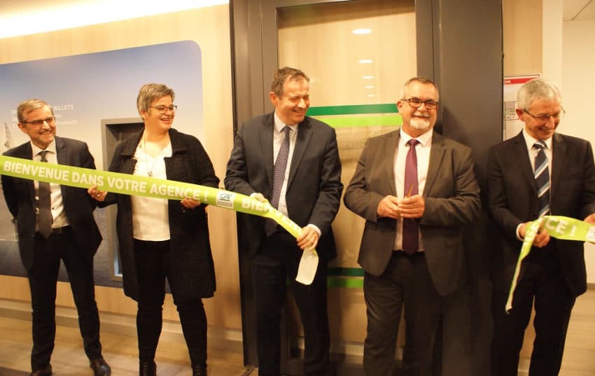 Malgré sa digitalisation, l’agence du Crédit agricole à Aillant privilégie toujours les relations humaines…