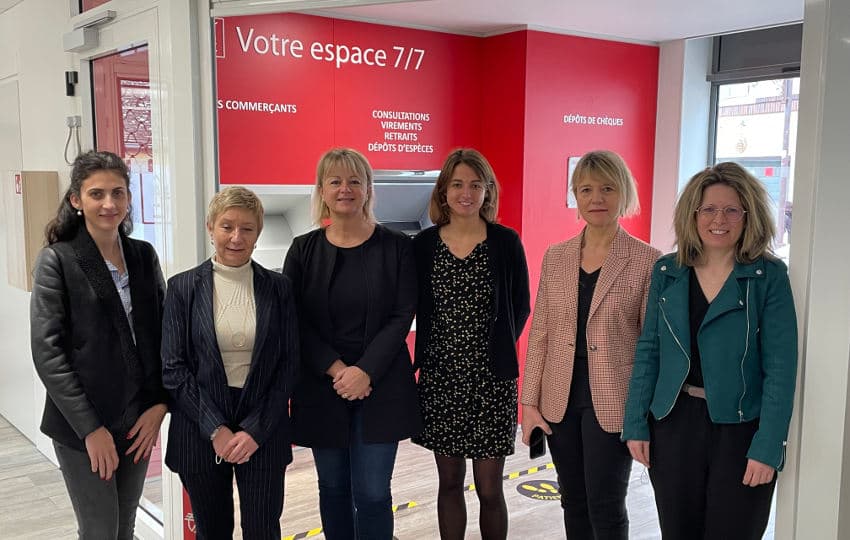 La Caisse d’Epargne a relooké sa vitrine commerciale à Toucy : une cure de jouvence bénéfique à son essor