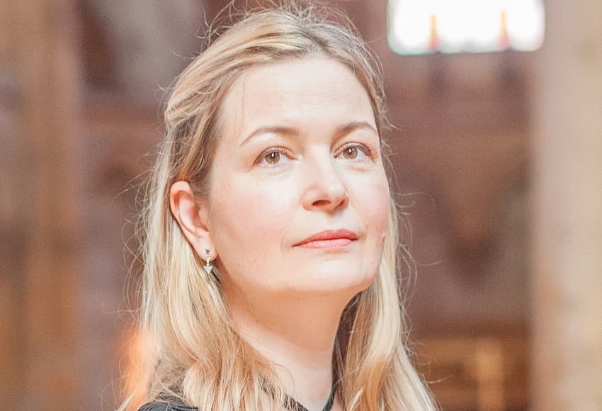 La pianiste Ekaterina DENISSOVA-BRUGGEMAN en version cabaret le 18 septembre : et maintenant, elle chante !