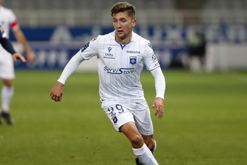 Mathias AUTRET homme de la situation : l’AJ Auxerre obtient un nul méritoire sur la pelouse du Paris FC
