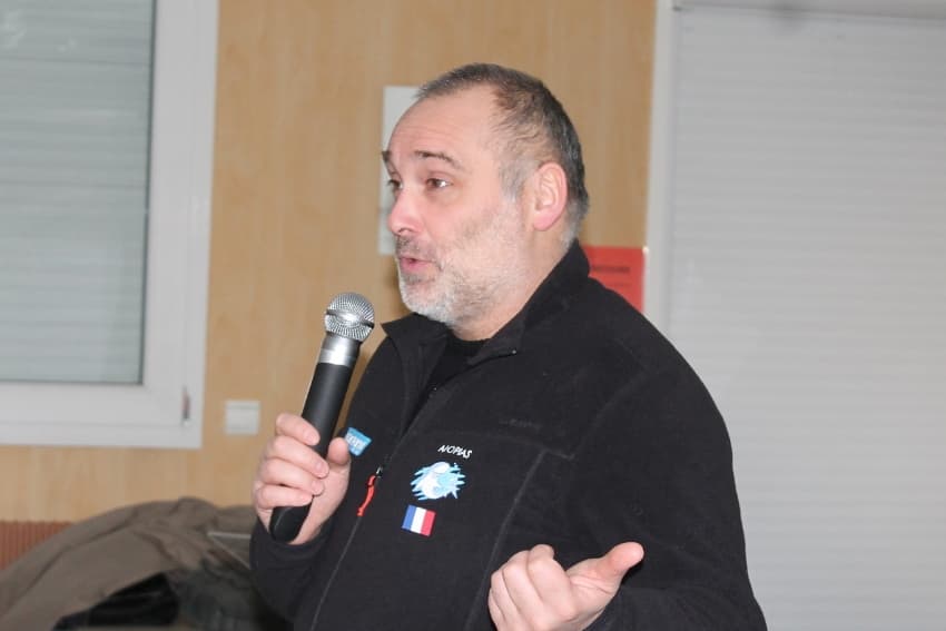 Le D-Day pour le « Two Way » : Arnaud CHASSERY traverse la Manche à la nage pour une noble cause…
