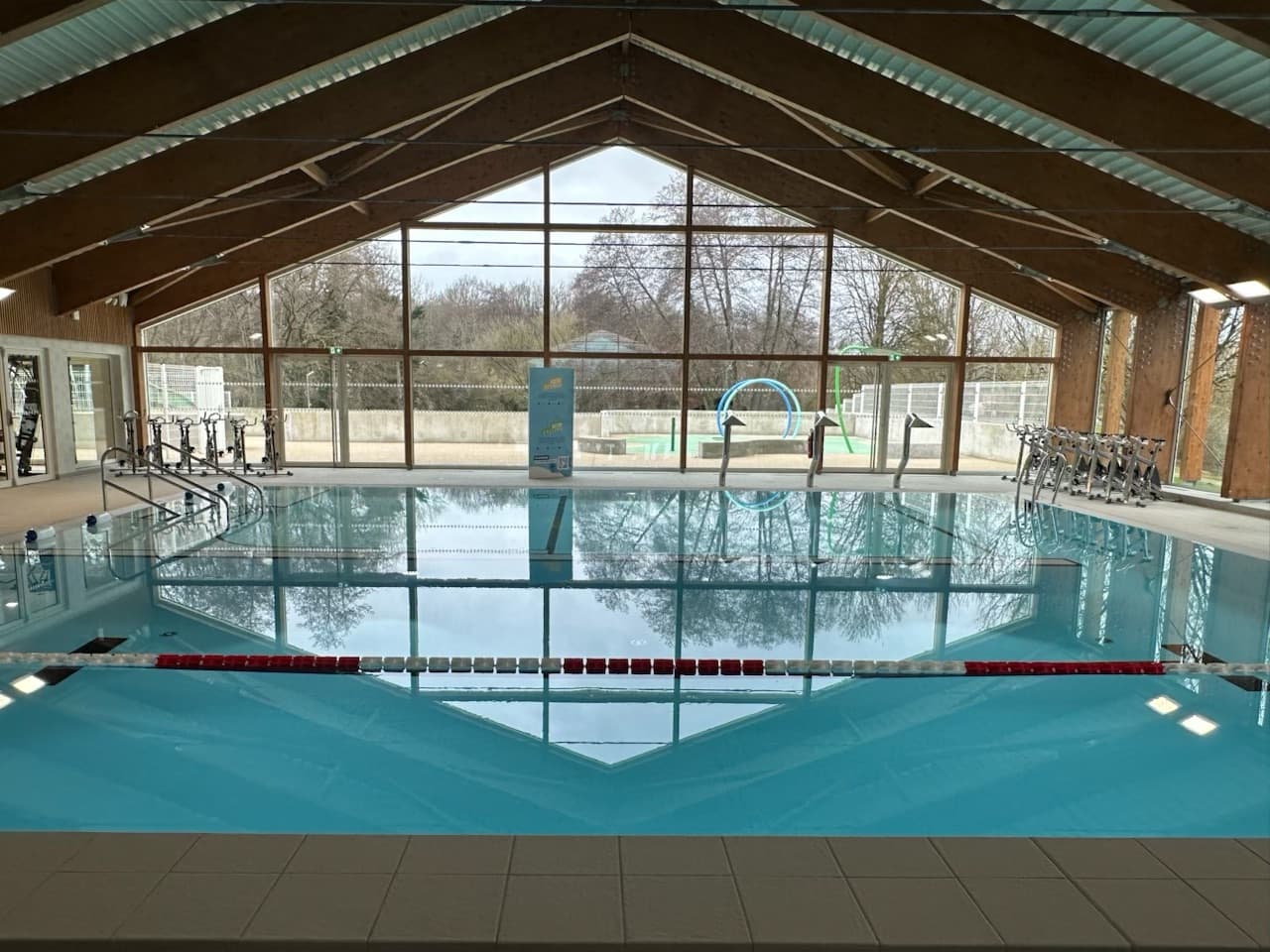 À Toucy, la piscine sort la tête de l’eau
