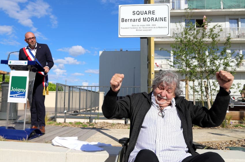 Le jardin de lecture Bernard MORAINE a été inauguré à Joigny entre rires et larmes, souvenirs et émotions…