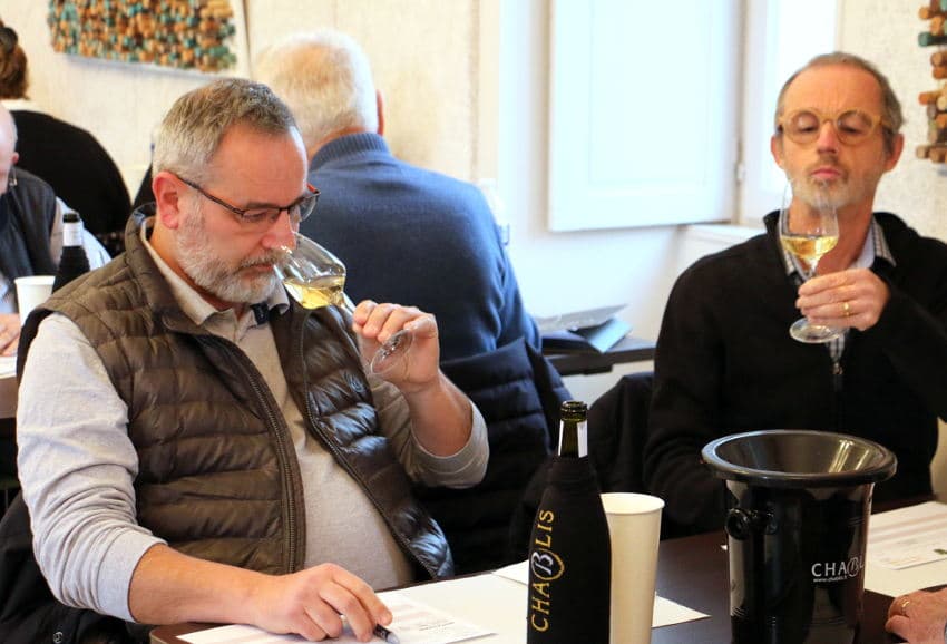 Viticulture : un jury de choix décerne vingt-quatre médailles au 37ème Concours des Vins de Chablis