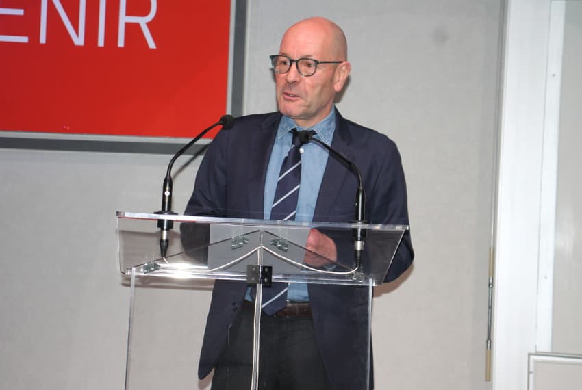 « Oui à l’écologie, non aux écologistes ! » : l’éditorialiste Pascal PERRI très en verve face aux patrons de l’Yonne...
