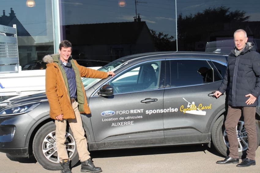 Cyrille CARRE chantre de l’éthanol : le champion du monde de kayak joue les ambassadeurs pour FORD RENT !