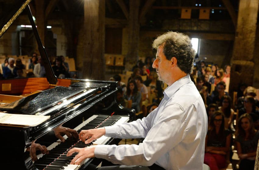 La passe de sept pour le concertiste François CORNU : le pianiste devrait régaler les mélomanes de La Closerie