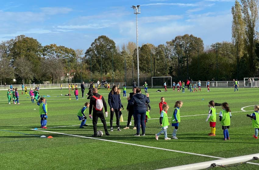 Le synthétique va booster le football à Appoigny : le terrain Guy-Roux apte à dynamiser le sport et la vie associative