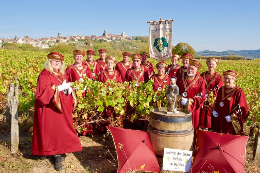 La Colline éternelle honorée par la Saint-Vincent Tournante régionale : faire le plein d’arômes et de saveurs entre épicuriens !