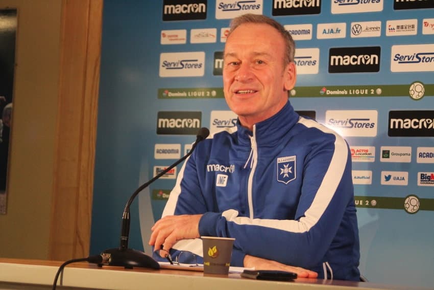 La botte secrète de Jean-Marc FURLAN pour dynamiser l’équipe de l’AJ Auxerre : son positivisme !