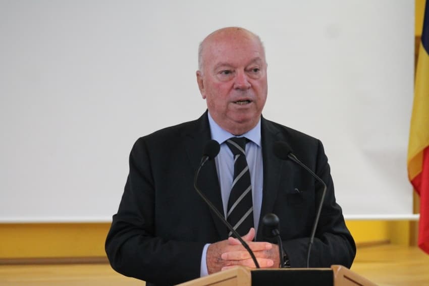 Le député du Loiret Jean-Pierre DOOR en appelle à la résistance pour lutter contre le dépouillement de la ruralité au profit des métropoles