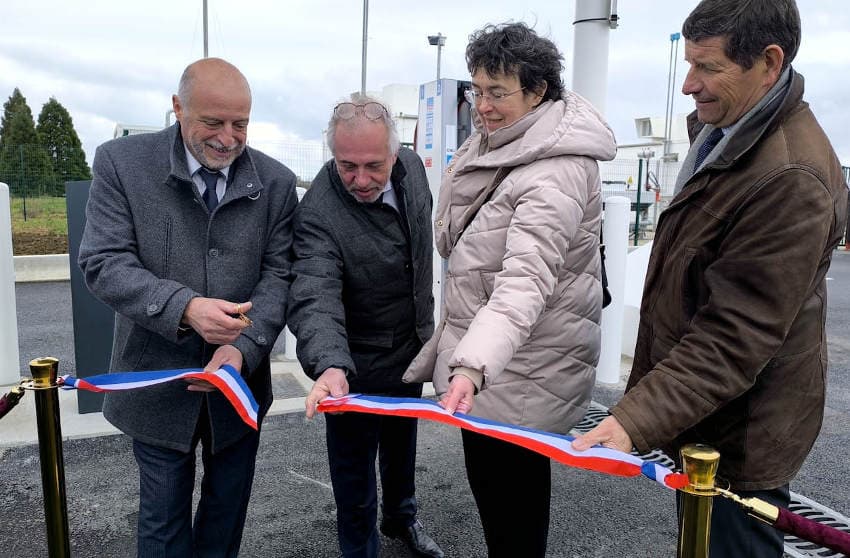 Le Grand Sénonais devient un territoire plus vert après l’inauguration d’une station multi-énergies