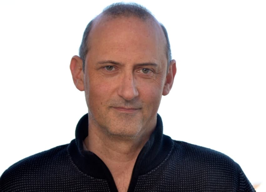 Le cinéaste Pascal DELAGNEAU apporte sa contribution audiovisuelle au rayonnement des IBIS Auxerre Rive droite
