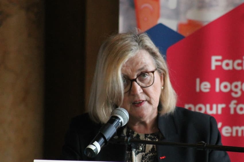 Marie-Louise FORT décide le report de l’école à Sens : des suspicions au COVID-19 empêchent le retour des élèves…