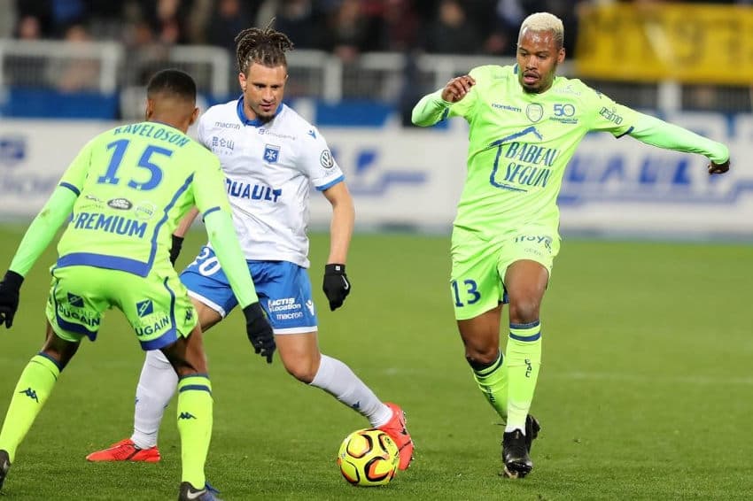 A la pointe de l’attaque de l’AJA pour deux saisons : Kevin FORTUNE retrouve l’enivrant parfum de la Ligue 2…